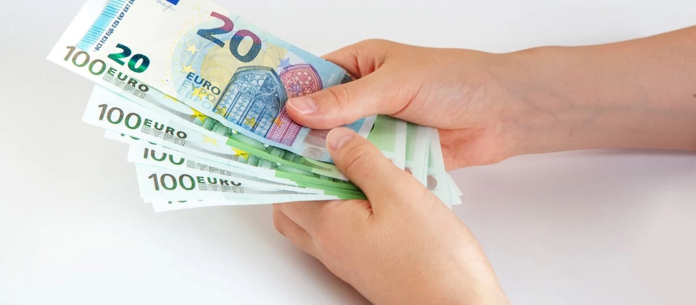 Δείτε αναλυτικά πότε θα ξεκινήσει η καταβολή αναδρομικών & αυξήσεων στους συνταξιούχους